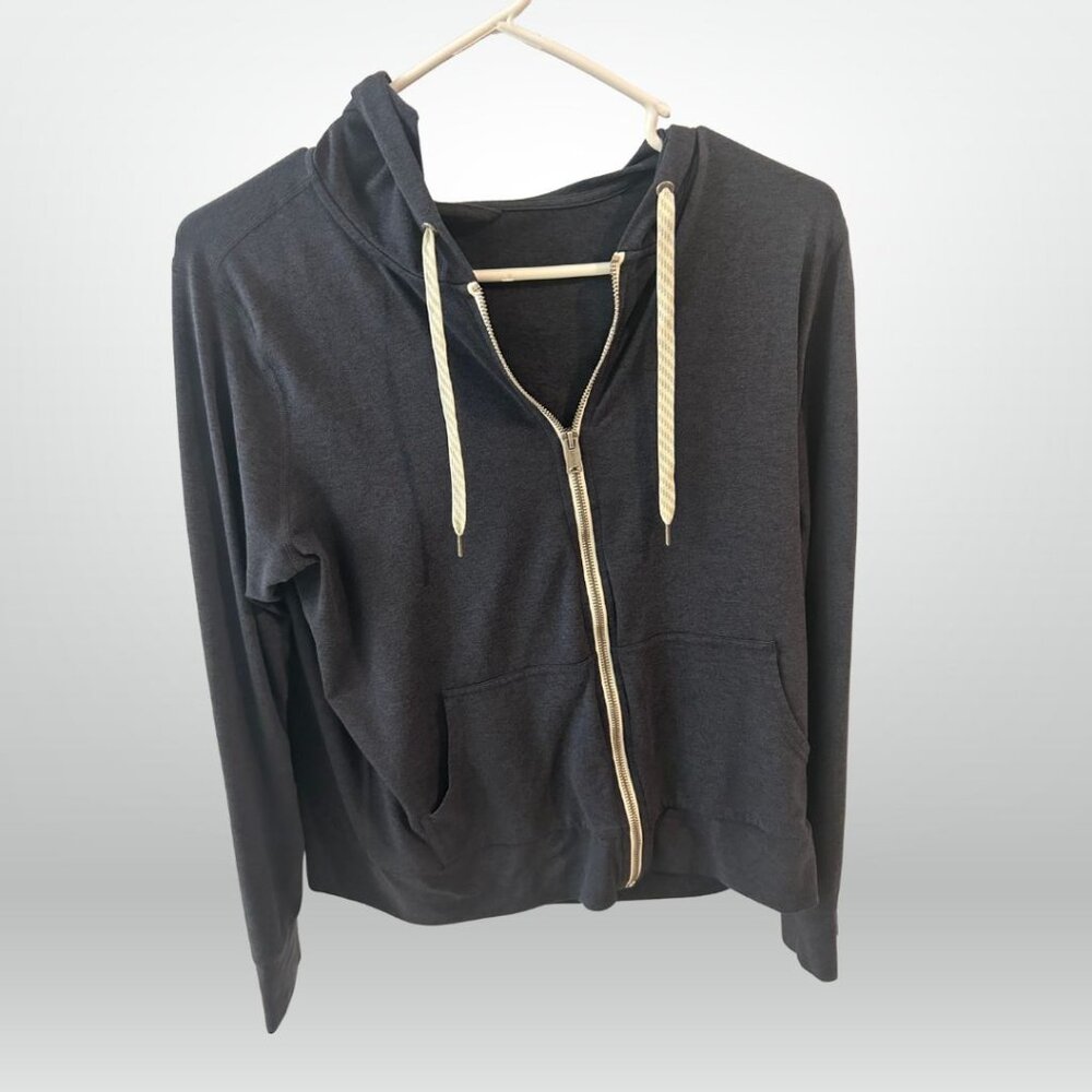 Vuori Women's Halo Performance Hoodie 2.0 - Medium - Midnight Heather - Like New - Picture 4 of 5